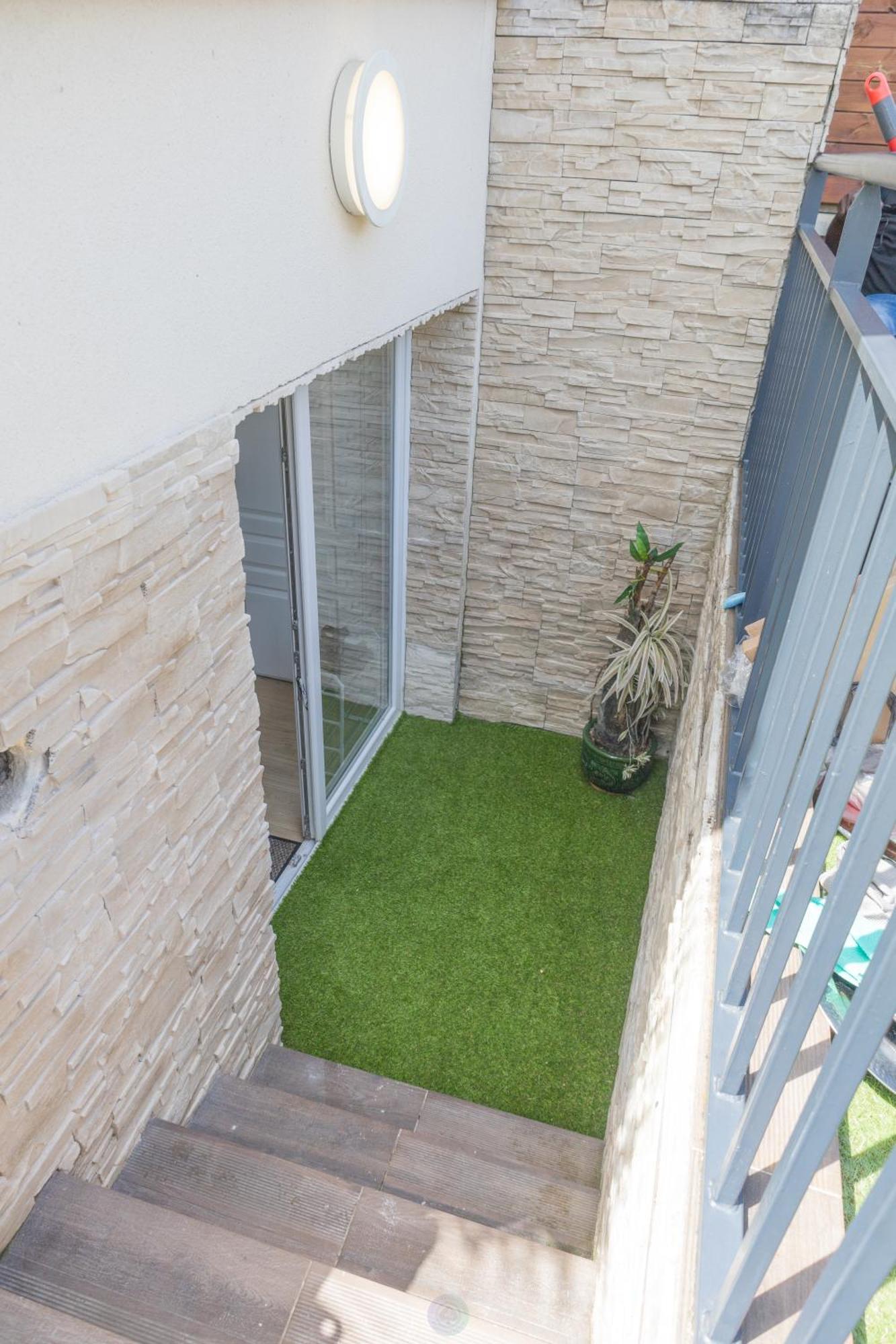 The Silent Green Lounge, Noisiel Exterior photo